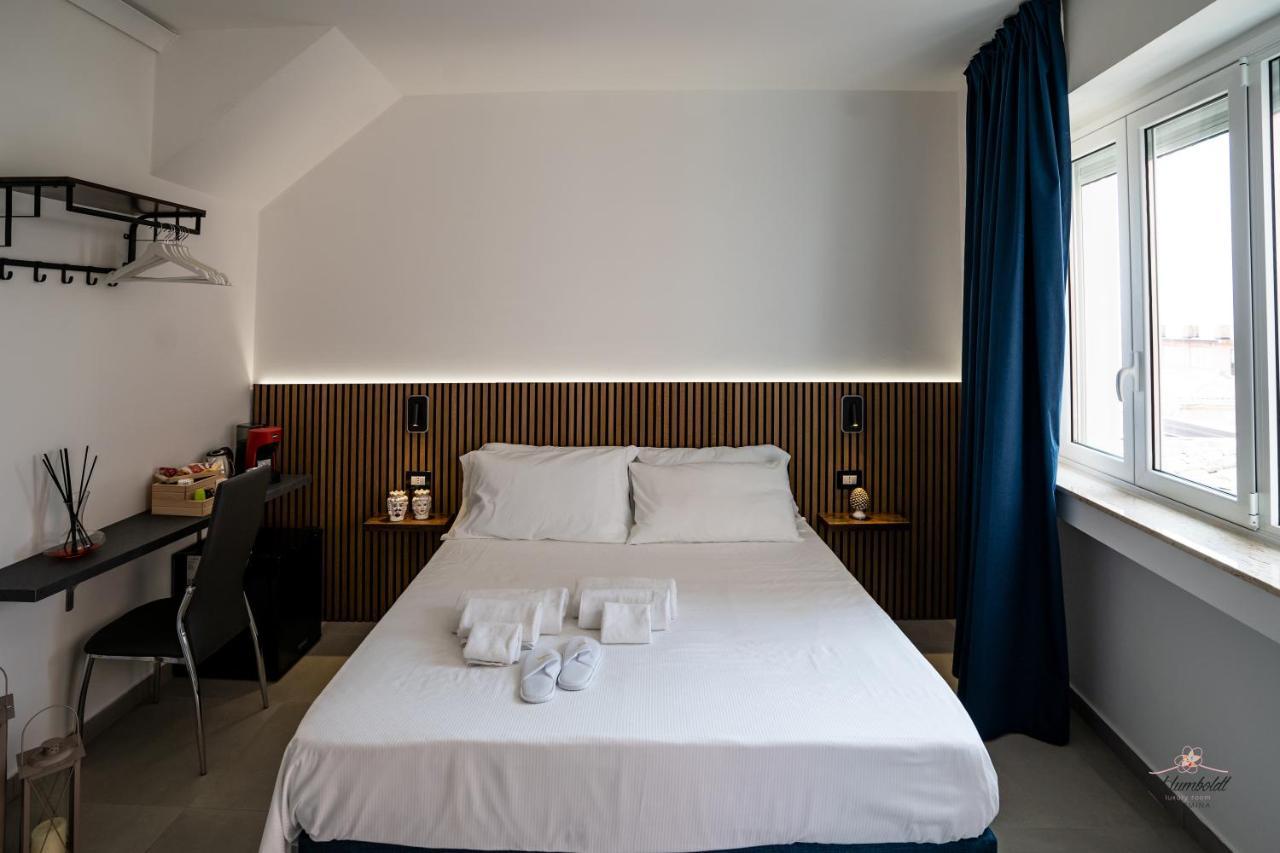 Humboldt Luxury Rooms 타오르미나 외부 사진