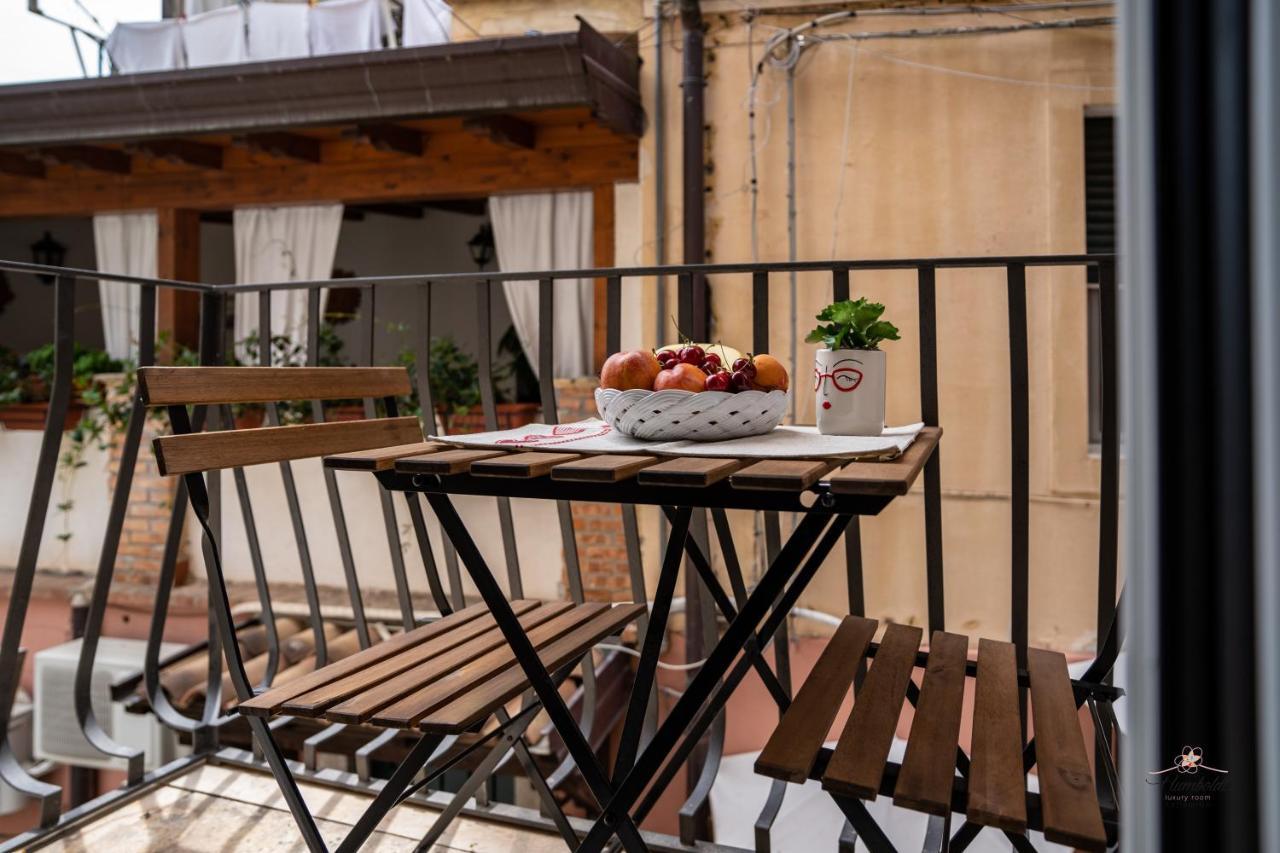 Humboldt Luxury Rooms 타오르미나 외부 사진