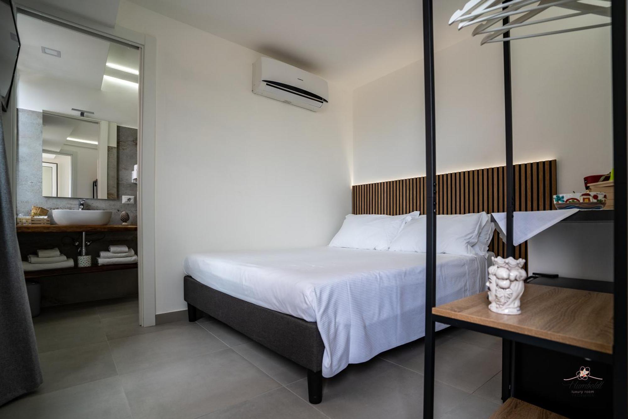 Humboldt Luxury Rooms 타오르미나 외부 사진